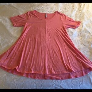 Lularoe perfect t, solid coral, NWOT, small